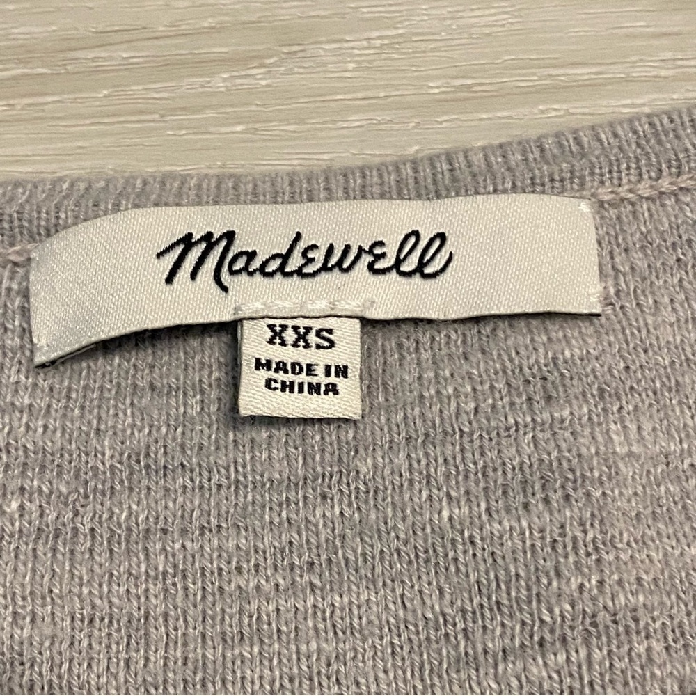 Madewell Fitted Gray Vertical Ruffle Sweater Tank, Size XXS - Picture 5 of 10